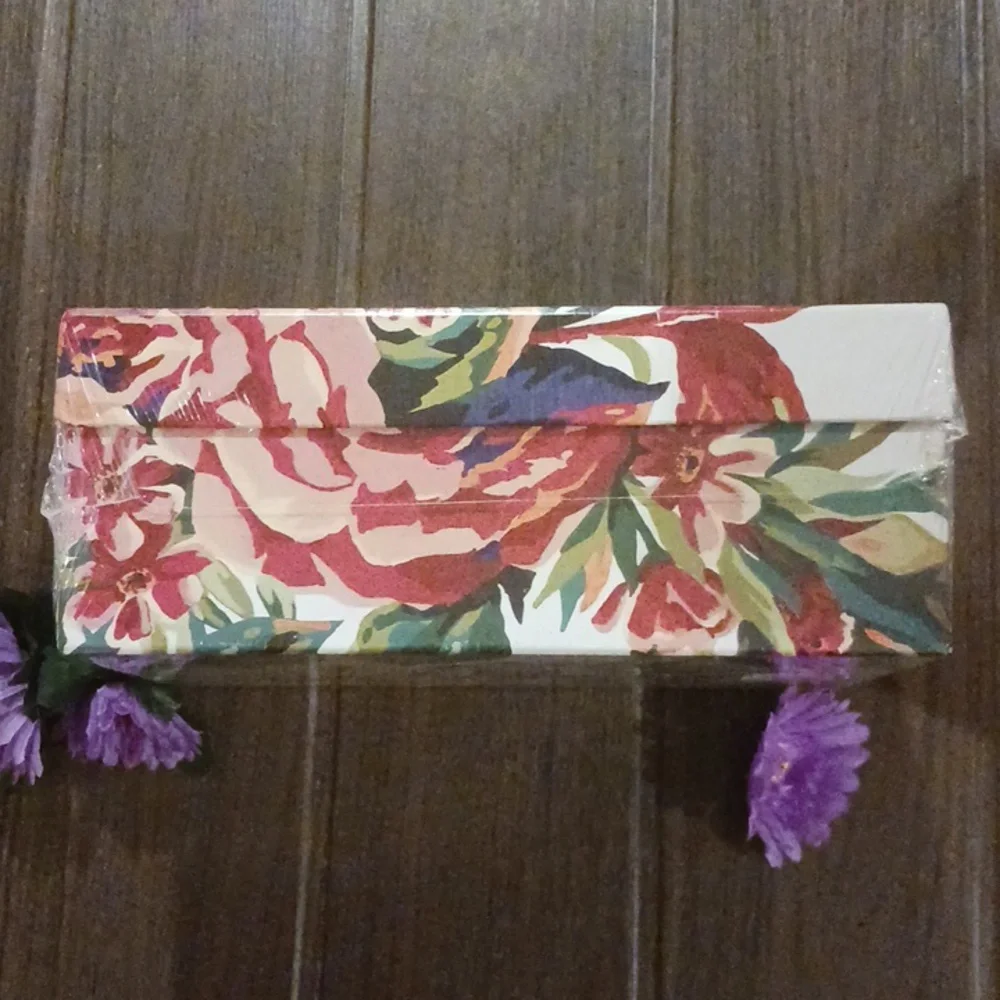 Photo &Video Storage Box - Picture 9 of 11